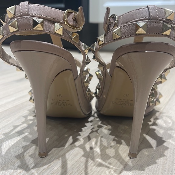 Authentic Valentino Rockstud caged heels - Picture 2 of 7